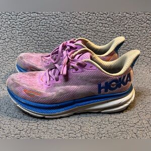 Hoka Women's Clifton 9 Running Shoe Size 7.5 B Cyclamen Sweet Lilac Colorway